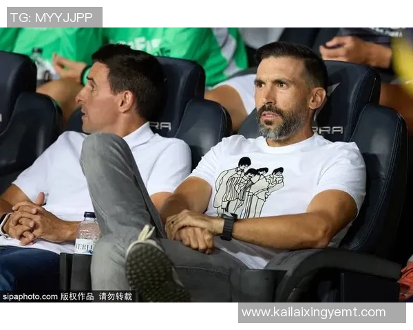 国际足球明星帅哥的魅力与风采解析及其对全球球迷的影响